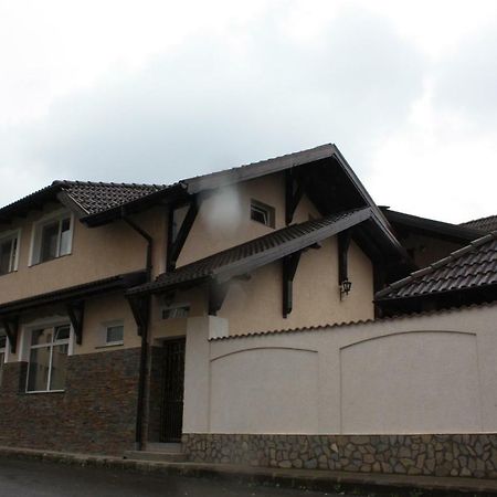 Casa Ianis Hotel Брашов Екстериор снимка