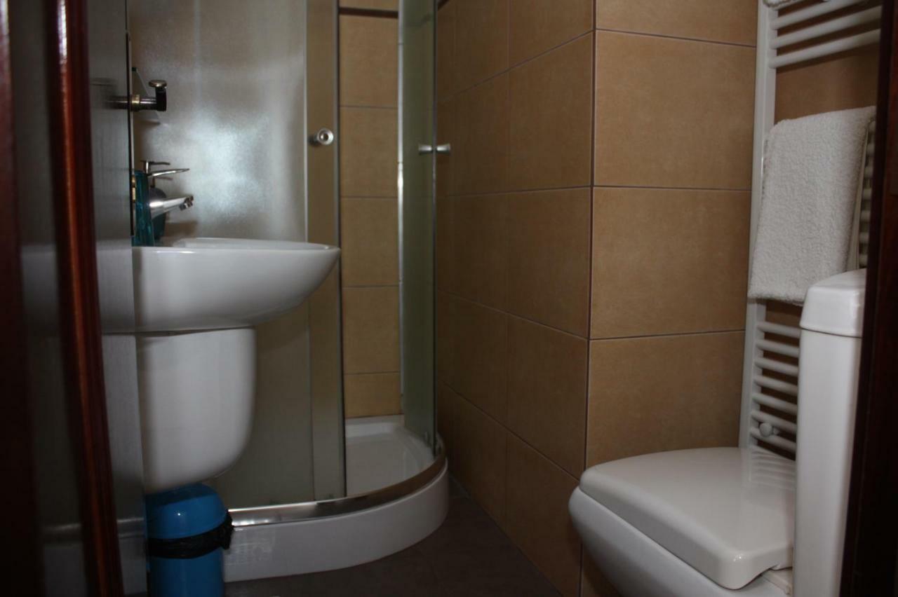 Casa Ianis Hotel Брашов Екстериор снимка